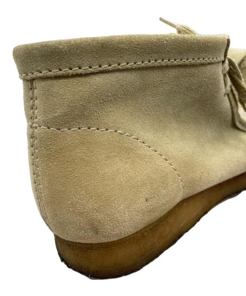 CLARKS ORIGINALS（クラークス オリジナルズ）CLARKS ORIGINALS (クラークス オリジナルズ) ワラビーブーツ ベージュ サイズ:UK 9 1/2の古着・服飾アイテム