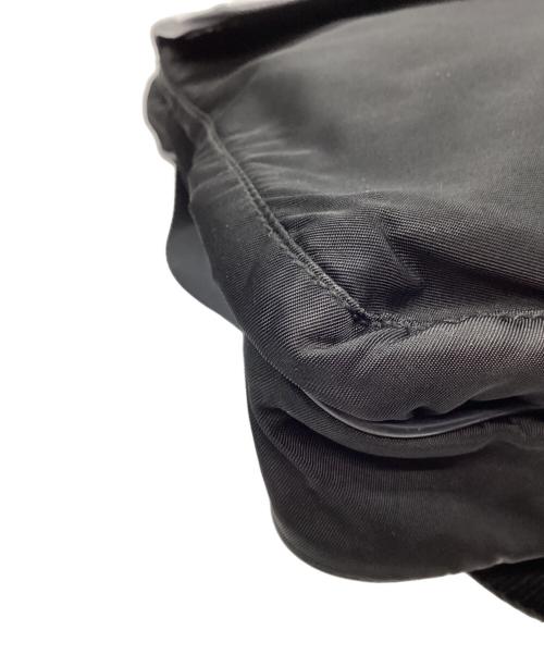 PRADA（プラダ）PRADA (プラダ) ナイロンショルダーバッグ ブラックの古着・服飾アイテム