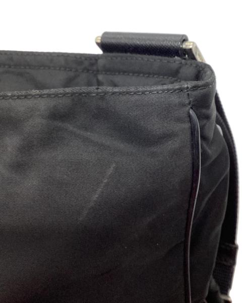 PRADA（プラダ）PRADA (プラダ) ナイロンショルダーバッグ ブラックの古着・服飾アイテム