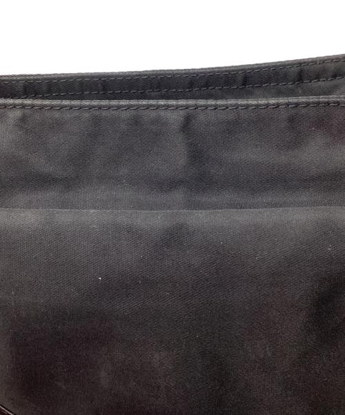 PRADA（プラダ）PRADA (プラダ) ナイロンショルダーバッグ ブラックの古着・服飾アイテム