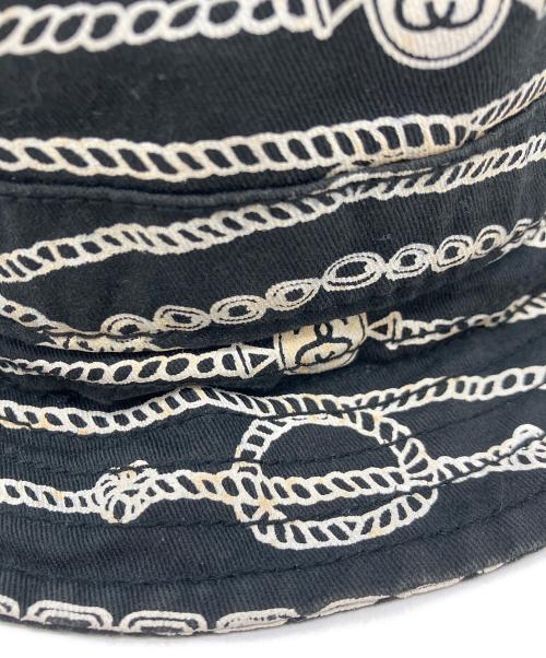 stussy（ステューシー）stussy (ステューシー) チェーン柄バケットハット ブラック サイズ:L/XLの古着・服飾アイテム