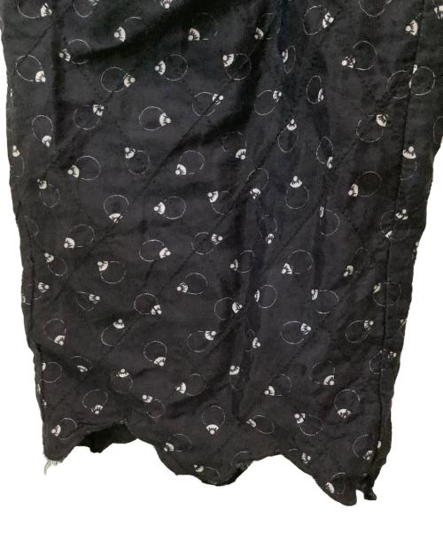 crinkle crinkle crinkle（クリンクル クリンクル クリンクル）crinkle crinkle crinkle (クリンクル クリンクル クリンクル) print quilting pants ブラック サイズ:Fの古着・服飾アイテム