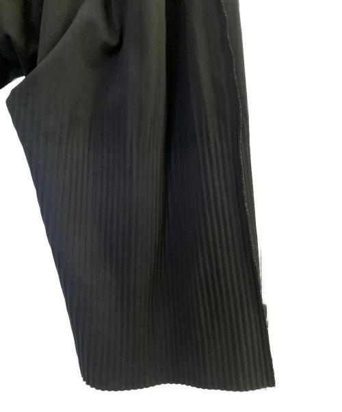 me ISSEY MIYAKE（ミーイッセイ ミヤケ）me ISSEY MIYAKE (ミーイッセイ ミヤケ) プリーツサルエルパンツ ブラック サイズ:Freeの古着・服飾アイテム
