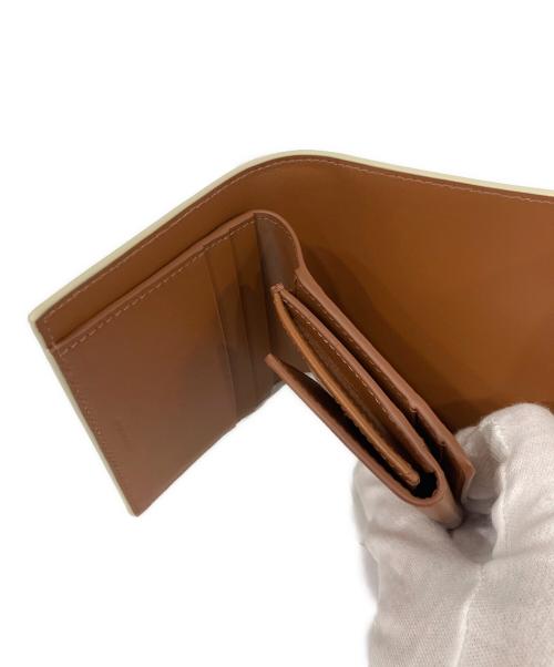 CELINE（セリーヌ）CELINE (セリーヌ) トリオンフ　スモールフラップウォレット ベージュの古着・服飾アイテム