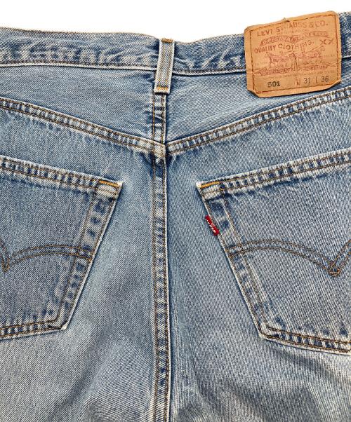 LEVI'S（リーバイス）LEVI'S (リーバイス) 90s 501デニムパンツ　1998年9月製　釦裏524 ブルー サイズ:W31×L36の古着・服飾アイテム