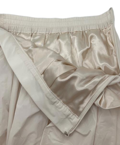 IENA（イエナ）IENA (イエナ) タフタフレアスカート ホワイト サイズ:38の古着・服飾アイテム