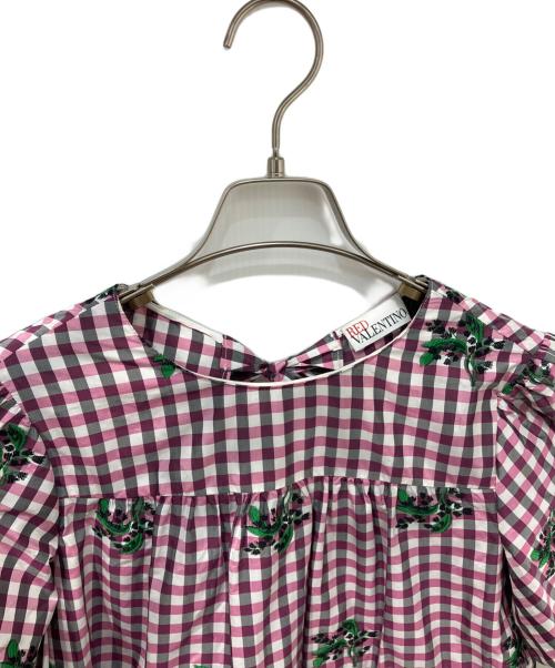 RED VALENTINO（レッドヴァレンティノ）RED VALENTINO (レッドヴァレンティノ) ギンガムチェック×スズラン ワンピース　VR3VAW305LM ホワイト/ブラック/ピンク サイズ:40の古着・服飾アイテム