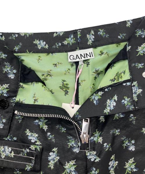 GANNI（ガニー）Ganni (ガニー) FLORAL JACQUARD SHORTS ブラック サイズ:36の古着・服飾アイテム