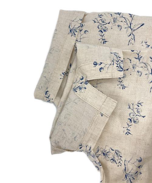 gasa*grue（ガサ）gasa*grue (ガサ) 日常的な一枚 コート アイボリー サイズ:Freeの古着・服飾アイテム
