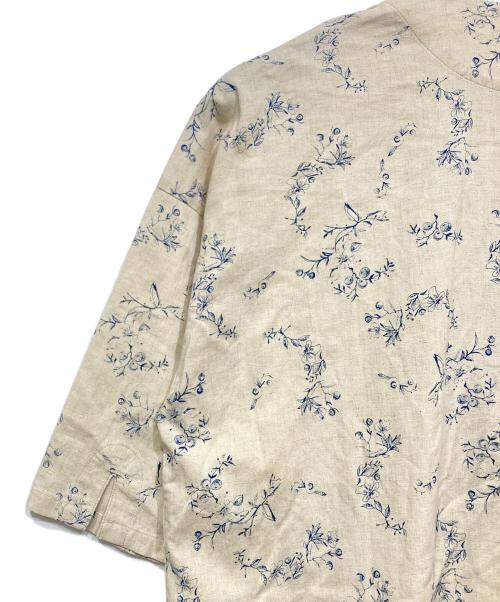 gasa*grue（ガサ）gasa*grue (ガサ) 日常的な一枚 コート アイボリー サイズ:Freeの古着・服飾アイテム