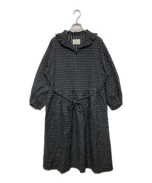 GASA*（ガサ）GASA* (ガサ) 湖上の花 フリル開襟ワンピース ブラック サイズ:記載なしの古着・服飾アイテム