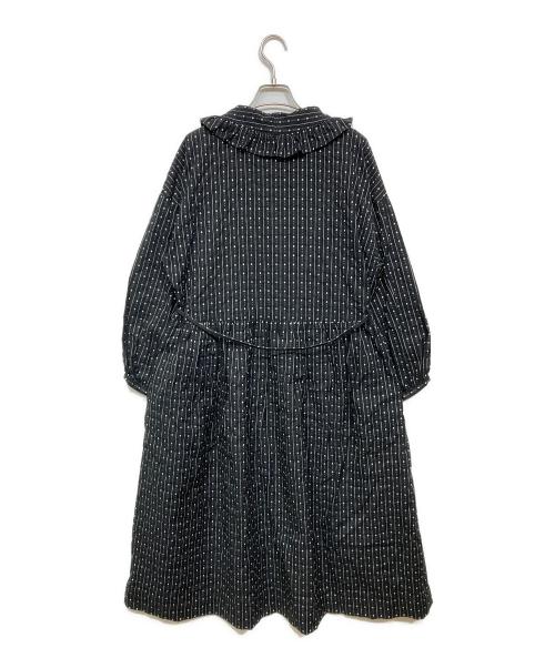 GASA*（ガサ）GASA* (ガサ) 湖上の花 フリル開襟ワンピース ブラック サイズ:記載なしの古着・服飾アイテム
