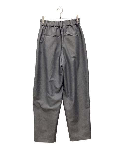 ELENDEEK（エレンディーク）ELENDEEK (エレンディーク) カーブタックパンツ 25年モデル グレー サイズ:SIZE 2 未使用品の古着・服飾アイテム