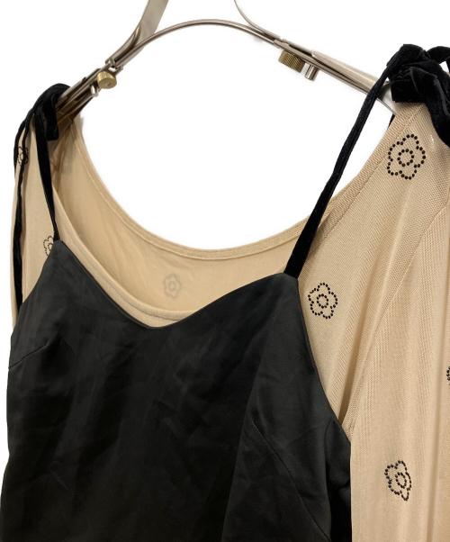 Lily Brown（リリーブラウン）Lily Brown (リリーブラウン) MARY QUANT (マリークヮント) デイジー柄シアーチュールトップス ベージュ サイズ:free 未使用品の古着・服飾アイテム