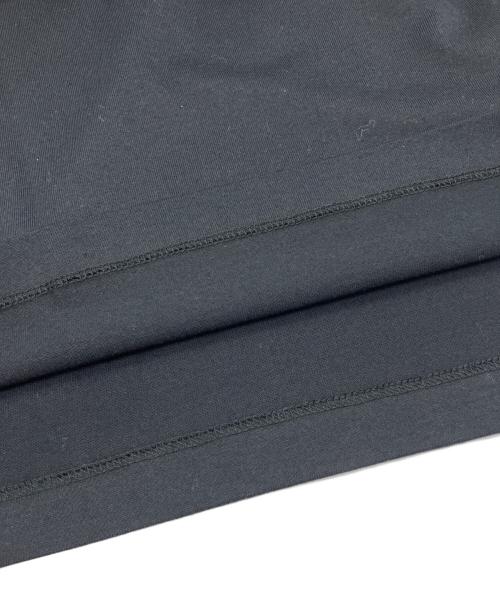 FENDI（フェンディ）FENDI (フェンディ) ロゴ刺繍Tシャツ　FS7254 AJXG ブラック サイズ:XS 未使用品の古着・服飾アイテム