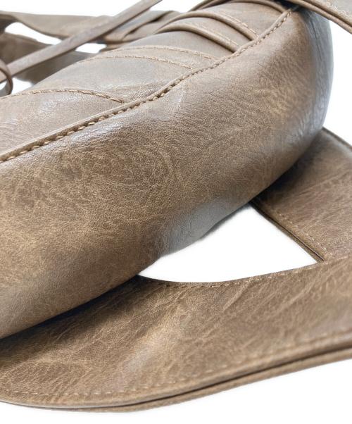 VIAVANDA（ヴィアヴァンダ）VIAVANDA (ヴィアヴァンダ) STRINGS MULTI BAG ブラウンの古着・服飾アイテム