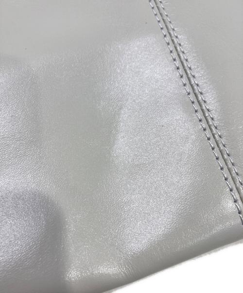 FOLNUA（フォルニュア）FOLNUA (フォルニュア) BATEAU BAG エクリュ 未使用品の古着・服飾アイテム