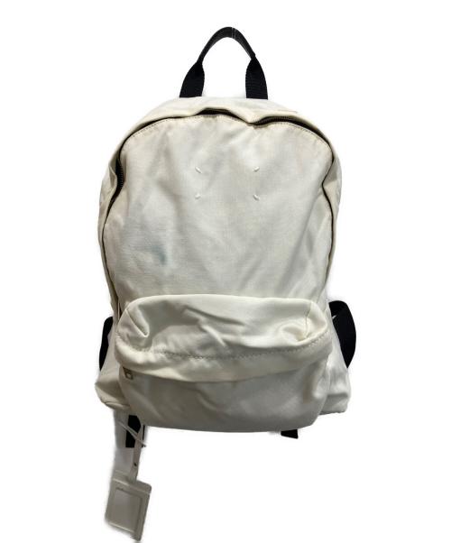 Maison Margiela 11（メゾンマルジェラ 11）Maison Margiela 11 (メゾンマルジェラ 11) ステレオタイプ バックパック ホワイトの古着・服飾アイテム
