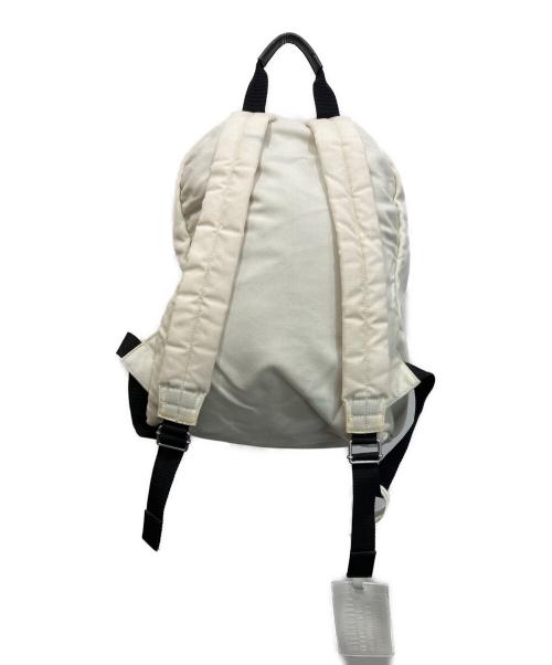 Maison Margiela 11（メゾンマルジェラ 11）Maison Margiela 11 (メゾンマルジェラ 11) ステレオタイプ バックパック ホワイトの古着・服飾アイテム