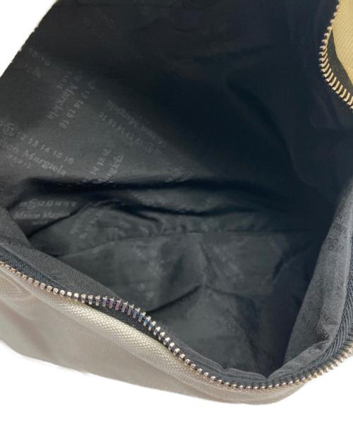 Maison Margiela 11（メゾンマルジェラ 11）Maison Margiela 11 (メゾンマルジェラ 11) ステレオタイプ バックパック ホワイトの古着・服飾アイテム