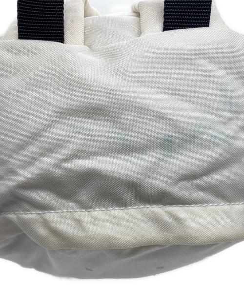Maison Margiela 11（メゾンマルジェラ 11）Maison Margiela 11 (メゾンマルジェラ 11) ステレオタイプ バックパック ホワイトの古着・服飾アイテム