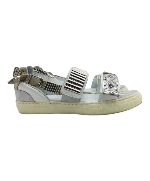 TOGA PULLA（トーガ プルラ）TOGA PULLA (トーガ プルラ) Metal sneaker sandals ホワイト サイズ:EU(TOGA)36、UK3、US6、JP22.5-23の古着・服飾アイテム