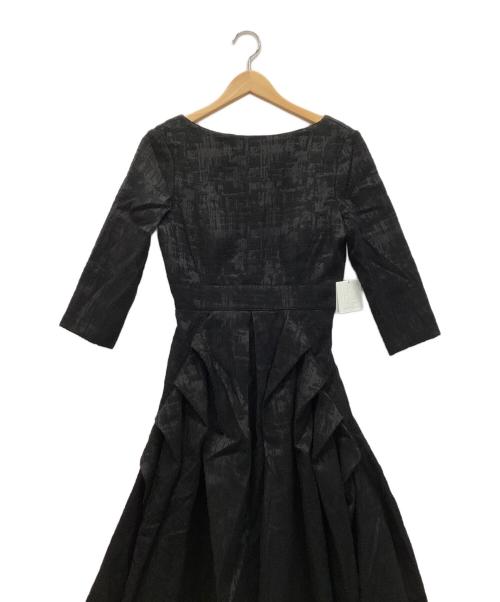 L'AUBE BLANC（ローブ ブラン）L'AUBE BLANC (ローブ ブラン) Tuck drape Jacquard Dress ブラック サイズ:S 未使用品の古着・服飾アイテム