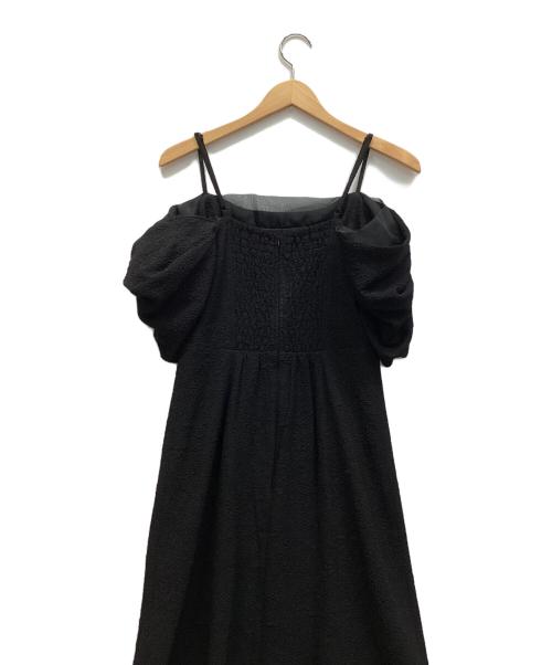 Snidel（スナイデル）Snidel (スナイデル) オフショルシアーレイヤードデザインワンピ ブラック サイズ:1の古着・服飾アイテム