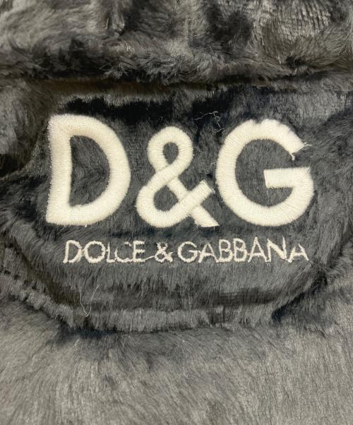 DOLCE & GABBANA（ドルチェ＆ガッバーナ）DOLCE & GABBANA (ドルチェ＆ガッバーナ) ロゴエコファーキャップ ブラック サイズ:Sの古着・服飾アイテム
