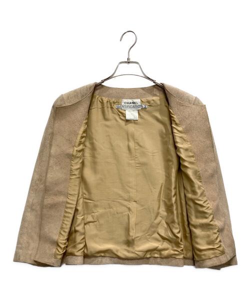 CHANEL（シャネル）CHANEL (シャネル) ノーカラーカーフスキンジャケット ベージュ サイズ:36の古着・服飾アイテム