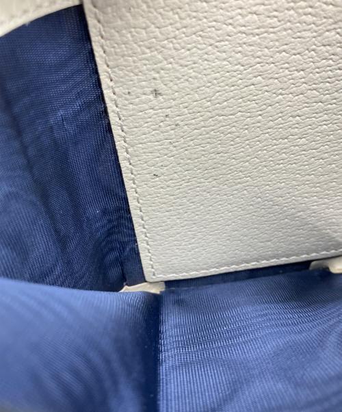 GUCCI（グッチ）GUCCI (グッチ) 3つ折り財布 アイボリーの古着・服飾アイテム