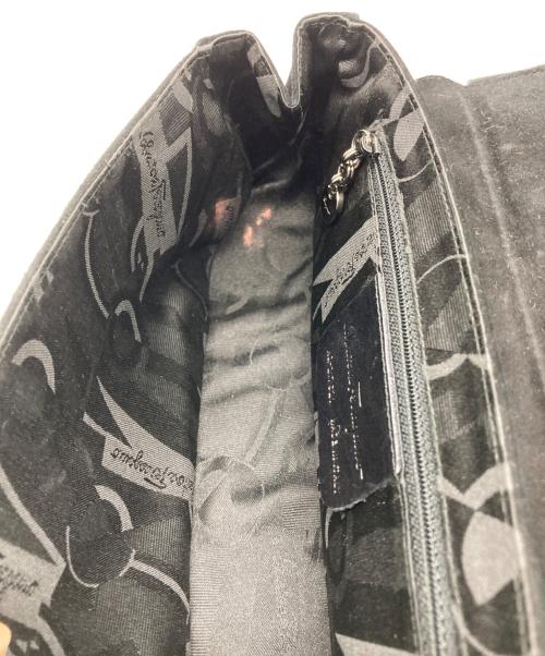 Salvatore Ferragamo（サルヴァトーレ フェラガモ）Salvatore Ferragamo (サルヴァトーレ フェラガモ) ベロアハンドバッグ ブラックの古着・服飾アイテム