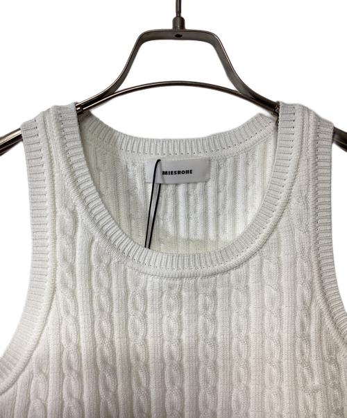 MIESROHE（ミースロエ）MIESROHE (ミースロエ) washableカップインケーブルニットビスチェ ホワイト サイズ:F 未使用品の古着・服飾アイテム