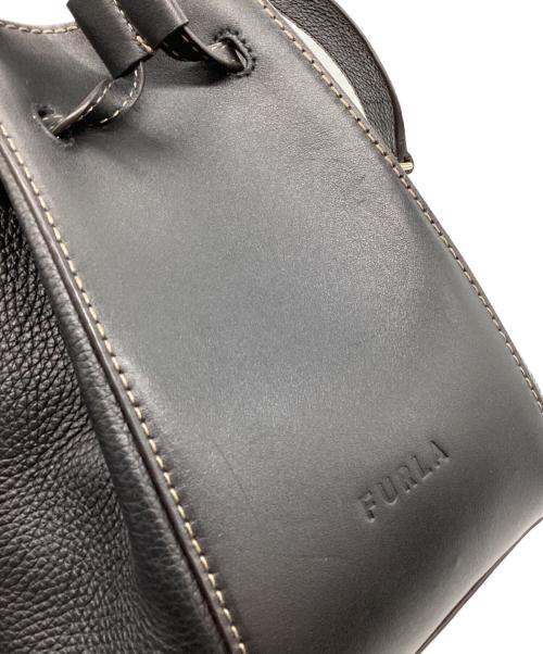 FURLA（フルラ）FURLA (フルラ) MIASTELLA ミニバケットバッグ ブラックの古着・服飾アイテム