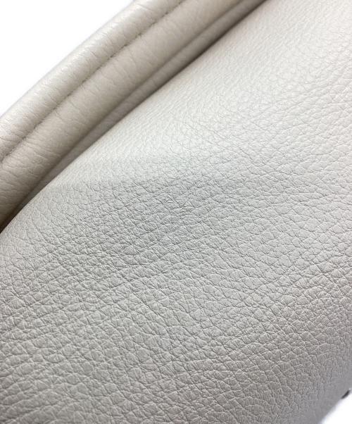 TOD'S（トッズ）TOD'S (トッズ) ダブルT レザー 2WAY ショルダーバッグ ホワイトの古着・服飾アイテム