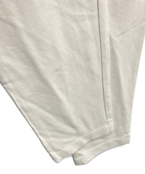 evam eva（エヴァムエヴァ）evam eva (エヴァムエヴァ) cotton double tuckPT アイボリー サイズ:2の古着・服飾アイテム