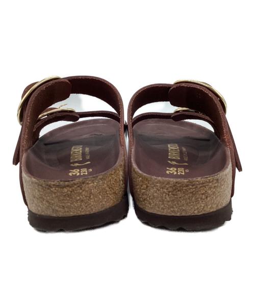 BIRKENSTOCK（ビルケンシュトック）BIRKENSTOCK (ビルケンシュトック) Arizona Big Buckle ブラウン サイズ:36の古着・服飾アイテム
