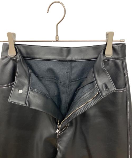 MAISON SPECIAL（メゾンスペシャル）MAISON SPECIAL (メゾンスペシャル) Vegan Leather Wide Straight Pants　ヴィーガンレザーワイドストレートパンツ ブラック サイズ:38の古着・服飾アイテム