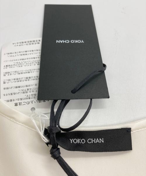 YOKO CHAN（ヨーコチャン）YOKO CHAN (ヨーコチャン) ハーフスリーブフリルトリムブラウス アイボリー サイズ:40の古着・服飾アイテム
