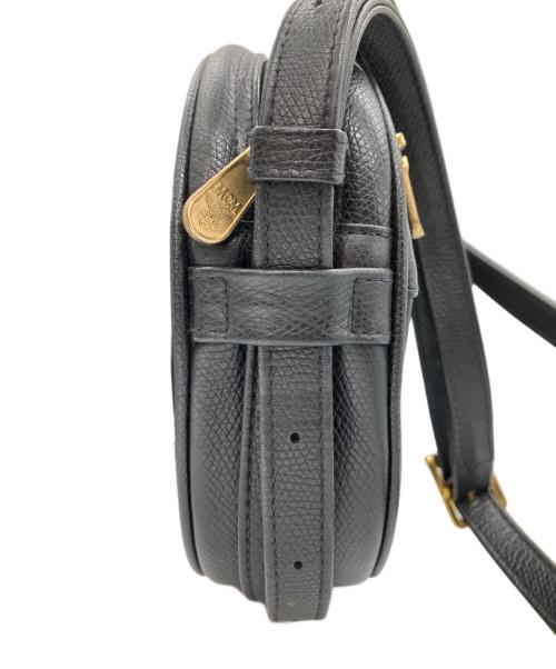 MCM（エムシーエム）MCM (エムシーエム) ショルダーバッグ ブラックの古着・服飾アイテム