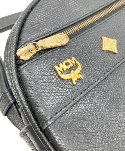 MCM（エムシーエム）MCM (エムシーエム) ショルダーバッグ ブラックの古着・服飾アイテム