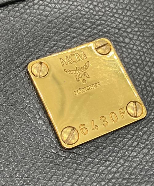 MCM（エムシーエム）MCM (エムシーエム) ショルダーバッグ ブラックの古着・服飾アイテム