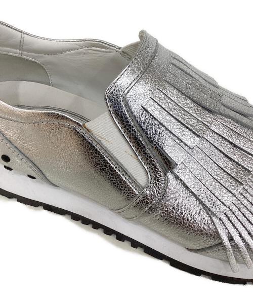 TOD'S（トッズ）TOD'S (トッズ) メタリックフリンジスリッポン シルバー サイズ:36 1/2の古着・服飾アイテム