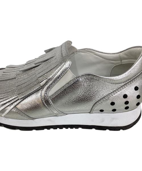 TOD'S（トッズ）TOD'S (トッズ) メタリックフリンジスリッポン シルバー サイズ:36 1/2の古着・服飾アイテム