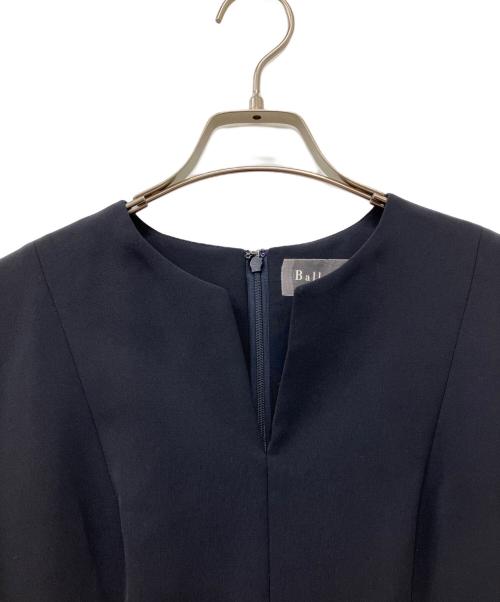 BALLSEY（ボールジィ）BALLSEY (ボールジィ) スティフダブルクロス バレルシルエットワンピース ネイビー サイズ:３６の古着・服飾アイテム