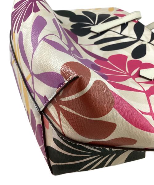 Kate Spade（ケイトスペード）Kate Spade (ケイトスペード) 花柄トートバッグ ホワイトの古着・服飾アイテム