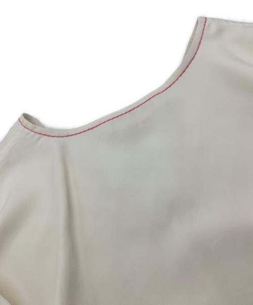 MARNI（マルニ）MARNI (マルニ) ステッチディテールVネックブラウス　TTMA0223A0 オフホワイト サイズ:38の古着・服飾アイテム