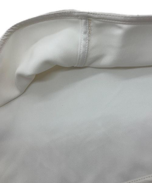 MARNI（マルニ）MARNI (マルニ) ステッチディテールVネックブラウス　TTMA0223A0 オフホワイト サイズ:38の古着・服飾アイテム
