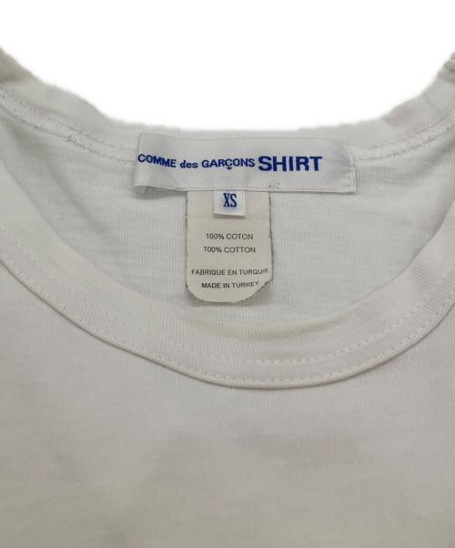 COMME des GARCONS SHIRT（コムデギャルソンシャツ）COMME des GARCONS SHIRT (コムデギャルソンシャツ) ロゴプリントTシャツ　ワンポイントＴシャツ ホワイト サイズ:XSの古着・服飾アイテム