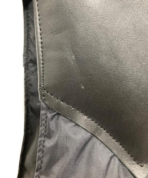 BEAMS（ビームス）BEAMS (ビームス) RockyMountainFeatherBed (ロッキーマウンテンフェザーベッド) BRIEFING (ブリーフィング) ダウンベスト ブラック サイズ:36の古着・服飾アイテム